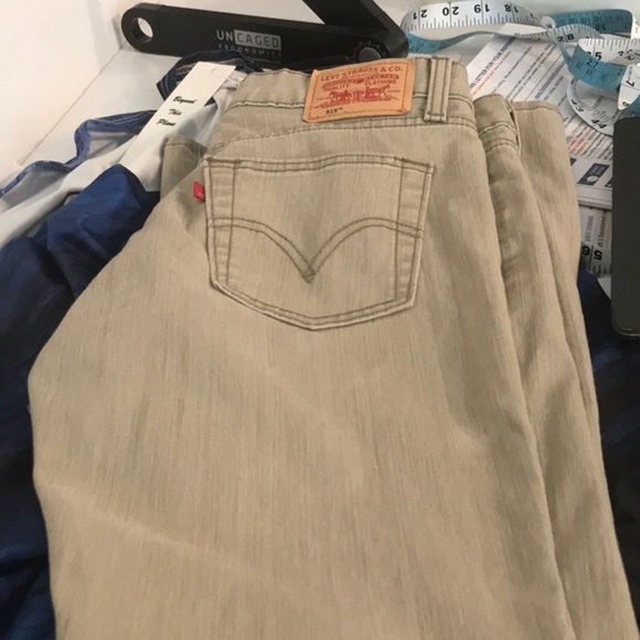 Levis 519 Jeans Womens Juniors Size 9 Long Stretch Low Flare Tan Denim - Picture 5 of 5